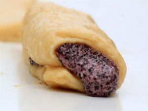 Meggyes-mákos töltelék